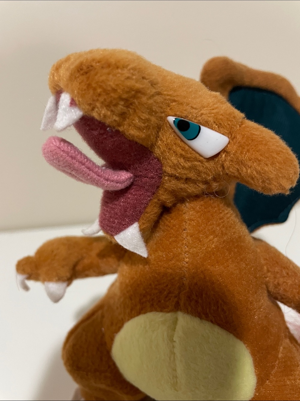 Nwt’s 1999 Nintendo Charizard Plush 10 inches